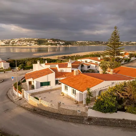 Casa Da Luz - Refugio De Sonho Surfistas Willa Casal do Narcizo